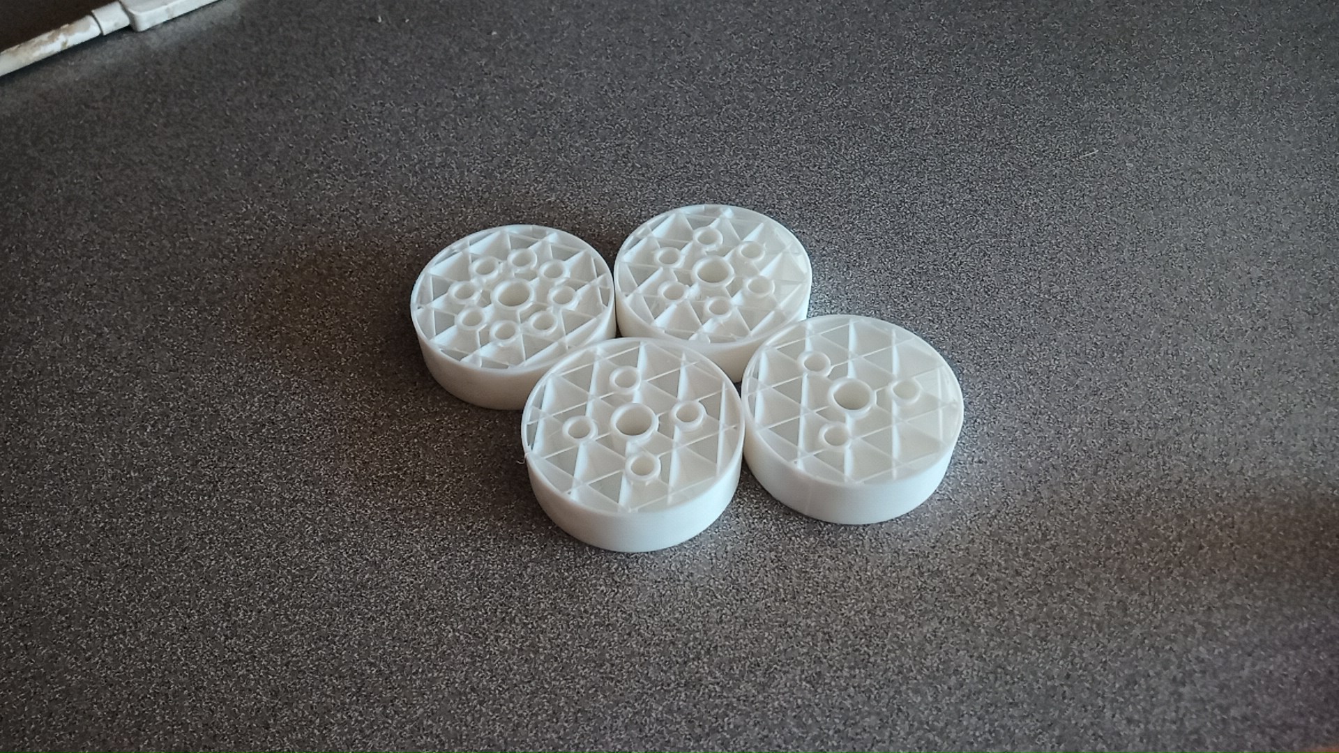 Four magnet count test prints